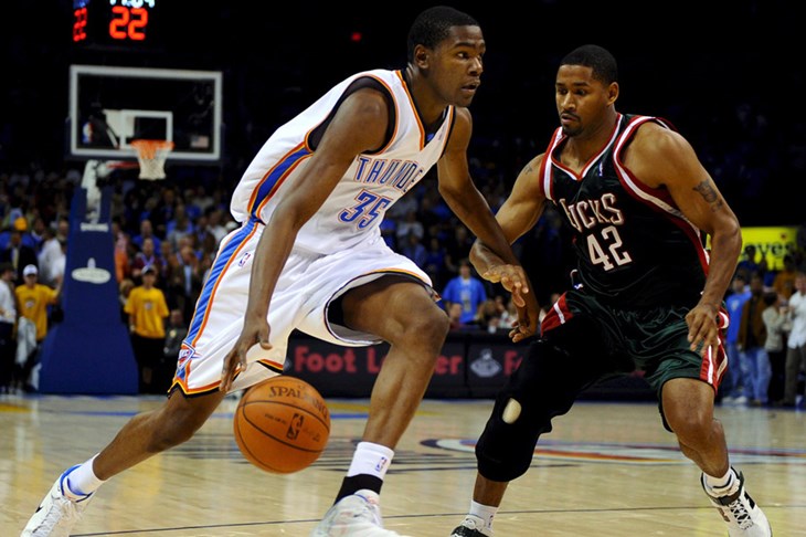 Thunderu prva pobjeda, Bucksi sigurni