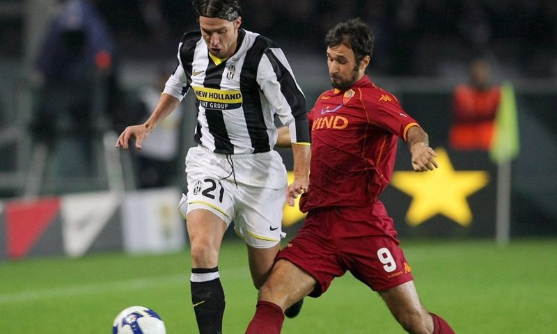 Juventus traži vrh, Roma spas