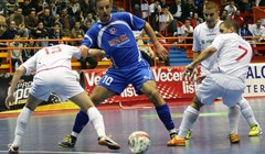 Potpićan ostao bez bodova i trenera