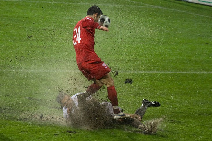 Prvi poraz, petica u mreži Pjesnika