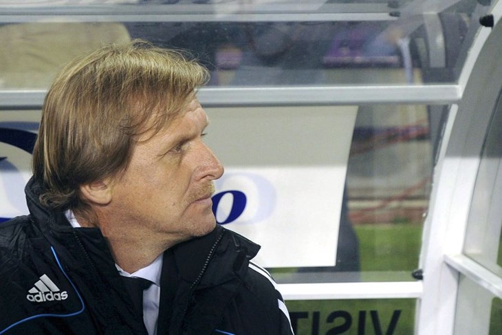 U Madridu traže napadača