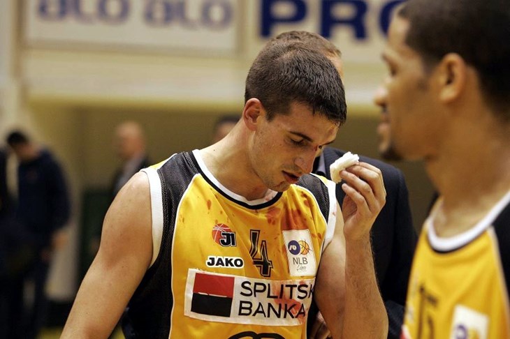 Cibona se žali, Marshall ostaje