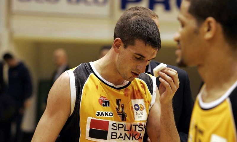 Cibona se žali, Marshall ostaje