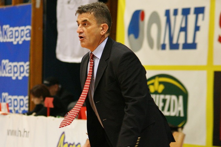 "Tako blizu, a tako daleko"