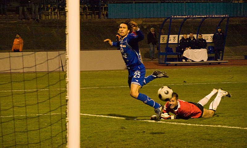 Dinamo sigurno u Lučkom