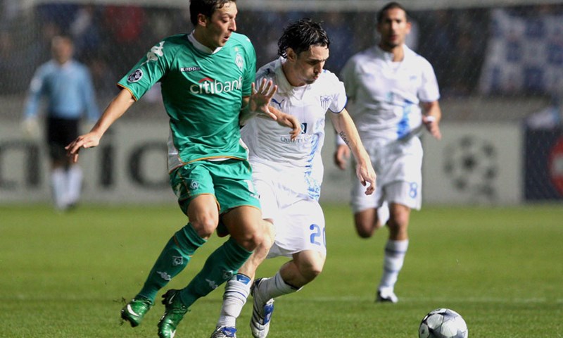 Anorthosis umalo do senzacije