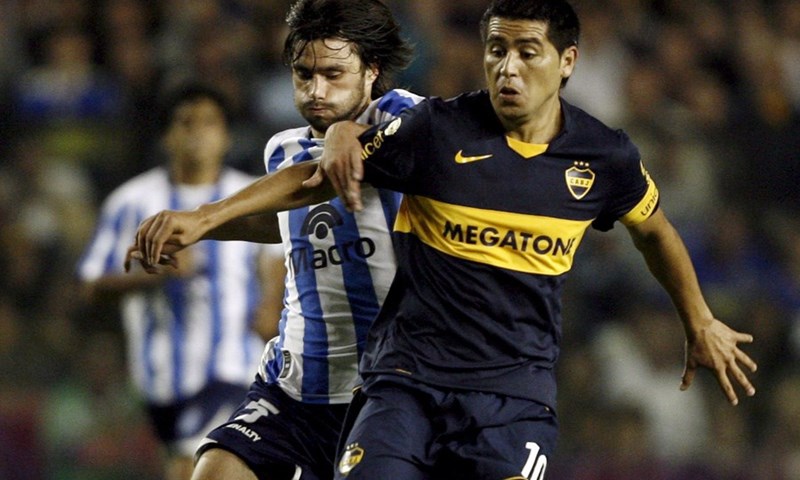 Riquelme nosi Bocu