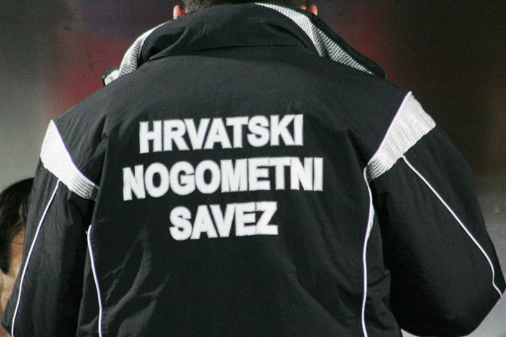 HNS osudio rasističke ispade