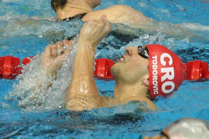 Todorović prvi favorit