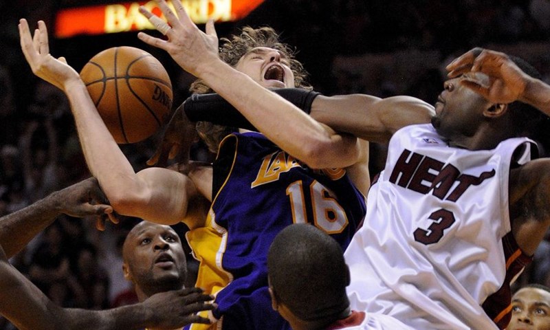 Boston i dalje broji, Lakersi stali