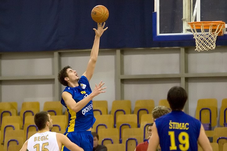 Zagreb CO prvi polufinalist