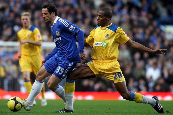 Chelsea zapeo, Manchester City razbijen