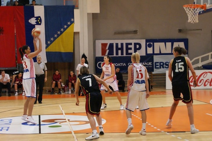 Hrvatice startale pobjedom