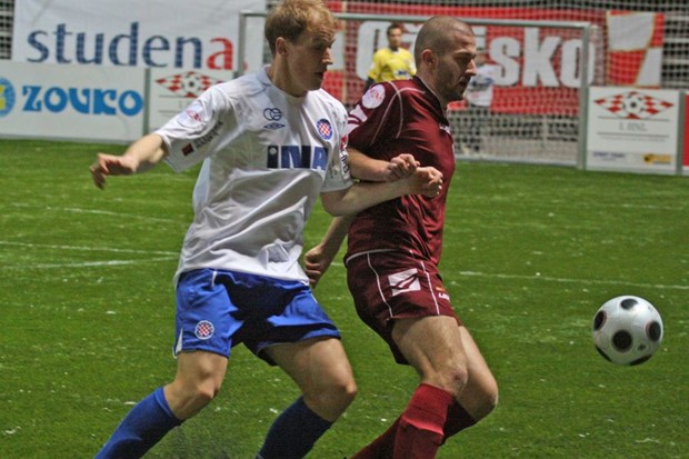 Hajduk fantastičan, Šibenik prati