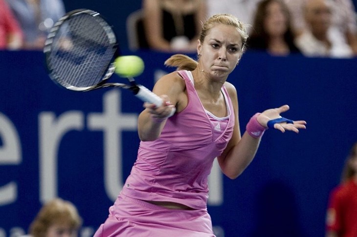 SAD predale krunu, Rusija teško