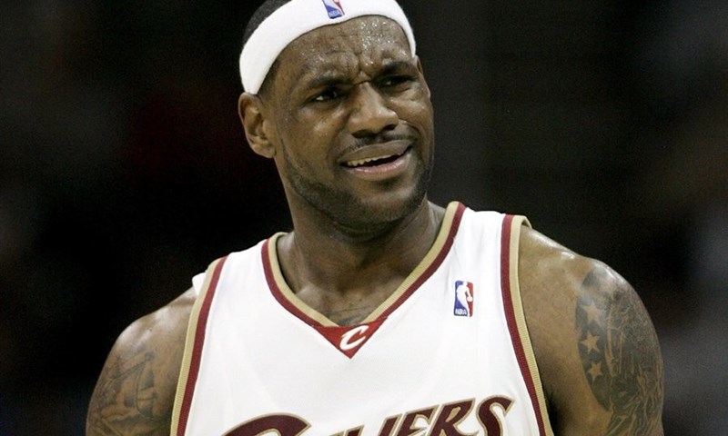 LeBron i Cavsi pali u Chicagu
