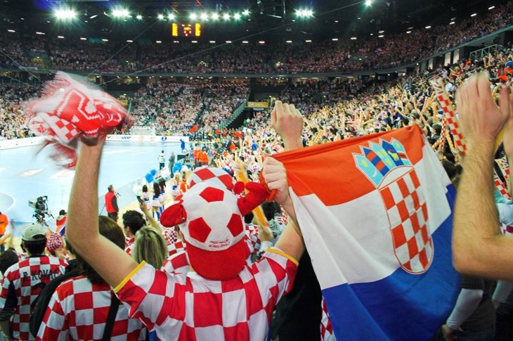 Galerija: Rukometno navijačko ludilo