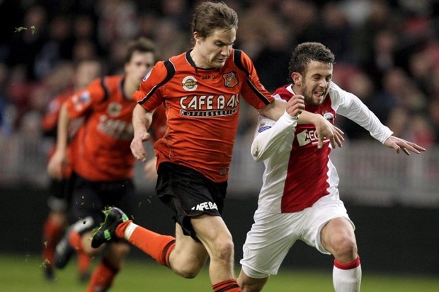 Twente i Ajax drže priključak