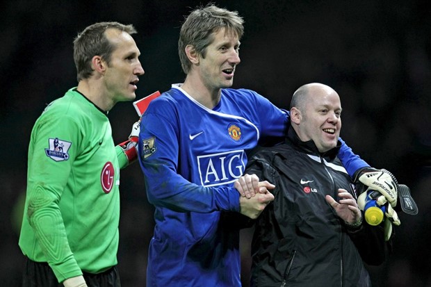 Van der Sar korak do rekorda