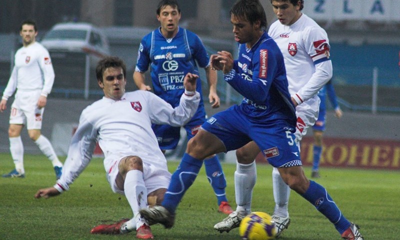 Dinamo rutinski prema finalu