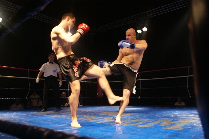 Overeem na tronu
