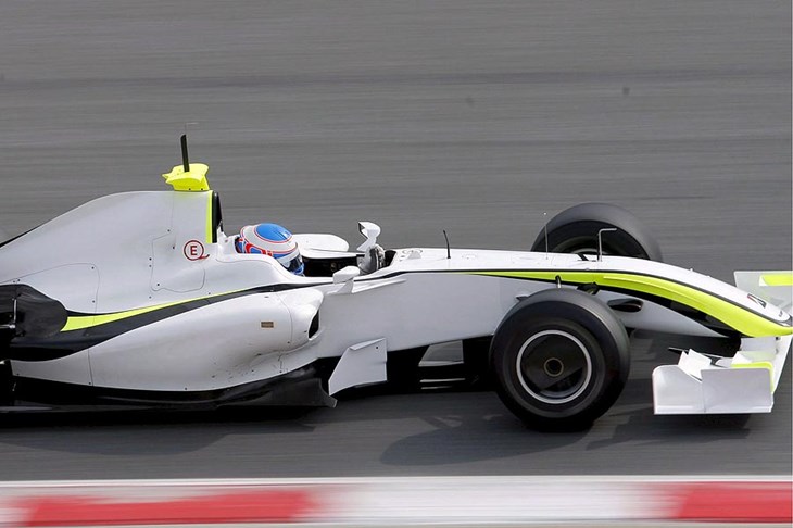 Räikkönen uzvraća, Brawn šokira
