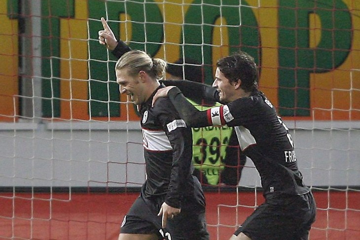 U Berlinu sve miriši na naslov