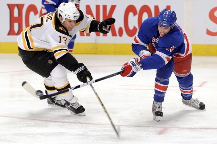 Avery krenuo sa otplatom dugova