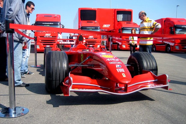 Jules Bianchi potpisao za Ferrari