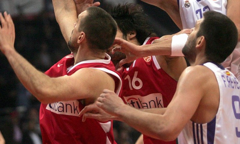 Vujčić spasio prednost Olympiacosa