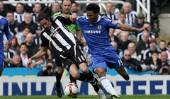 Shearer krenuo porazom, Arsenal uvjerljiv