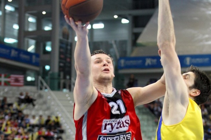 Lietuvos preokretom do naslova