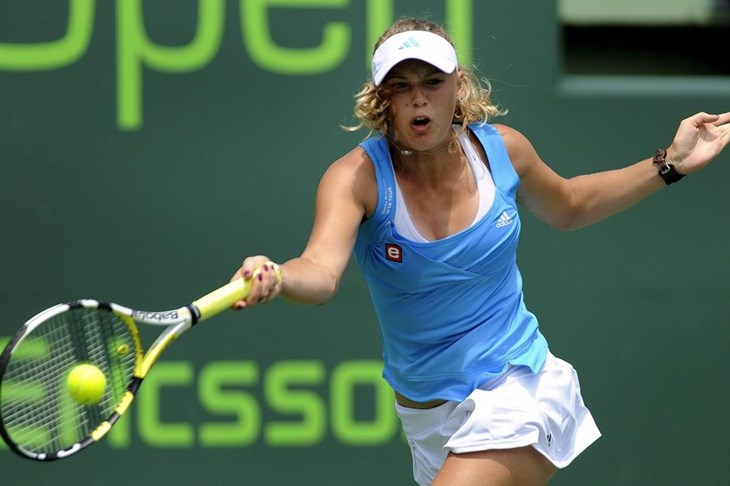 Wozniacki i Hantuchova u četvrtfinalu