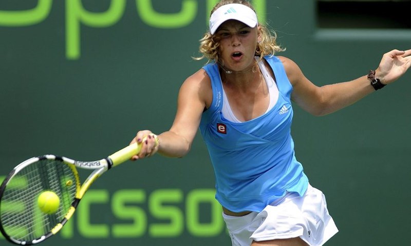 Wozniacki i Hantuchova u četvrtfinalu