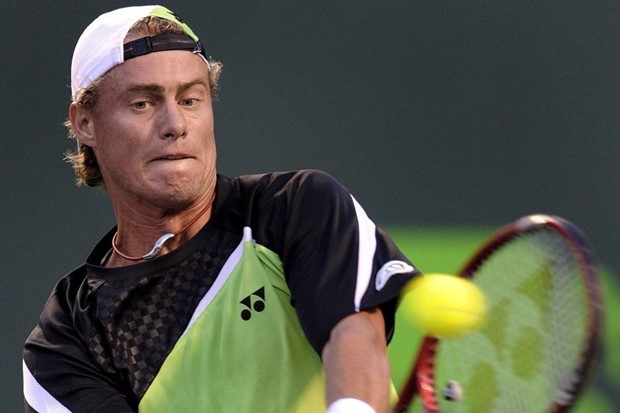 Hewittu ide i na zemlji