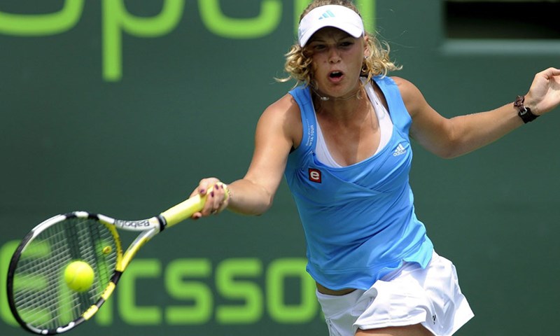 Wozniacki munjevito do naslova