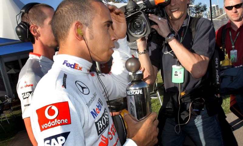Treba li Brawn GP Hamiltona?