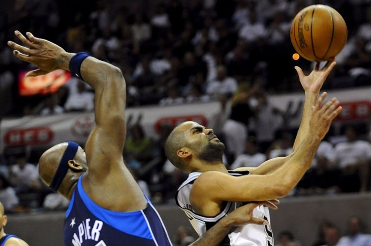 Video: Dallas zabrinuo Popovicha