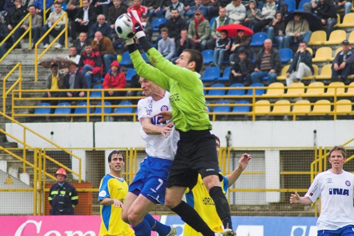 Interu pobjeda u nadoknadi