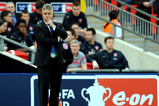 Svi bi da Hiddink ostane