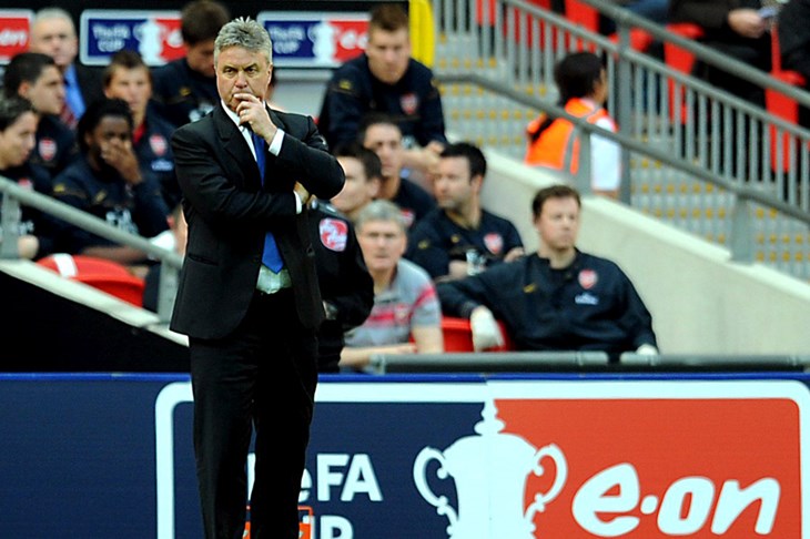 Svi bi da Hiddink ostane