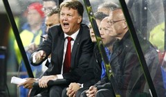 Van Gaalu ponuđena belgijska klupa