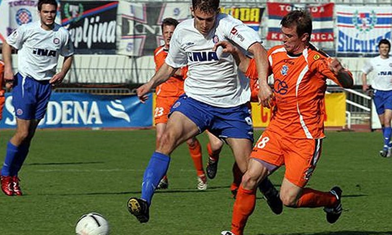 Karlovcu novo pojačanje iz Varteksa