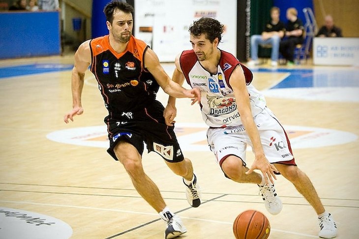 Subotić na pragu titule