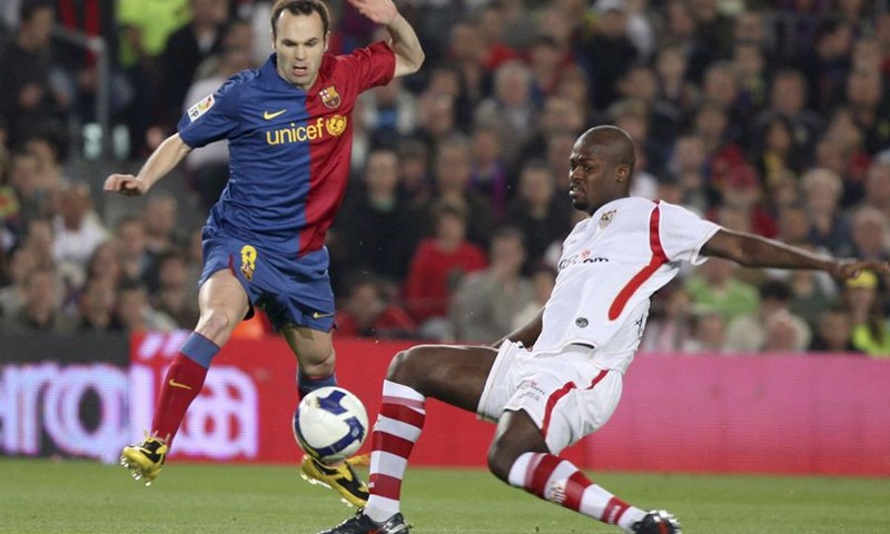 Iniesta razočaran taktikom Chelseaja