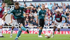 Liverpool "tricom" do vrha