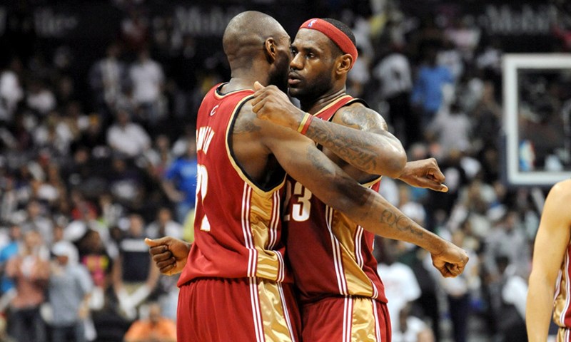 Video: LeBron ponovno slama