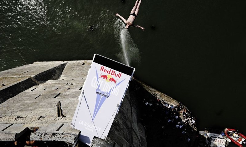 Red Bull Cliff Diving 2009. - nestani u tri sekunde