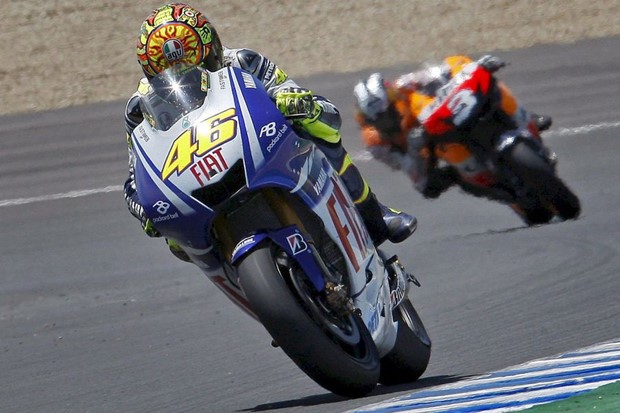 Edwards juri, Rossi pritajen, Gibernau polomljen