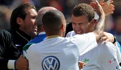 Džeko razmišlja, Wolfsburg ne pušta